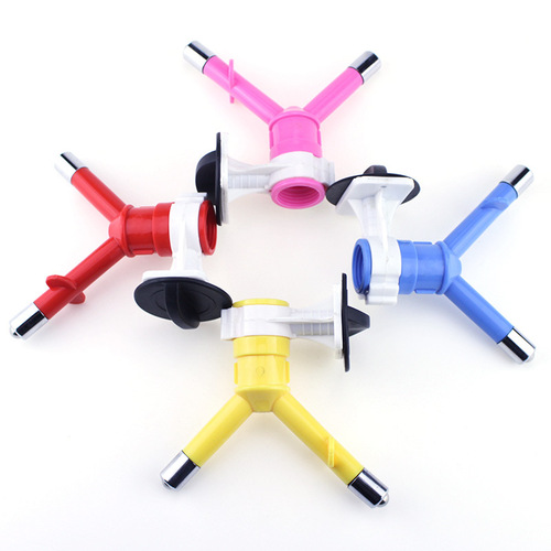 Wholesale dog cage hanging pet drinking head dog drinking spout roller ball water fountain can be equipped with drink bottles