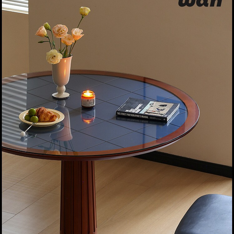 Retro American-Style Solid Wood Round Table, Tempered Glass Dining Table, Bauhaus-Style Small Apartment Round Dining Table, Mid-Century Style Checkerboard