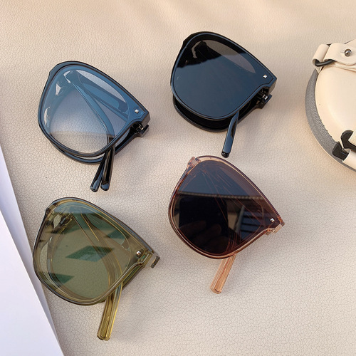  New Folding Sunglasses Summer Sunscreen Live Broadcast Sunglasses Lightweight Spring Legs Manufacturer Wholesale