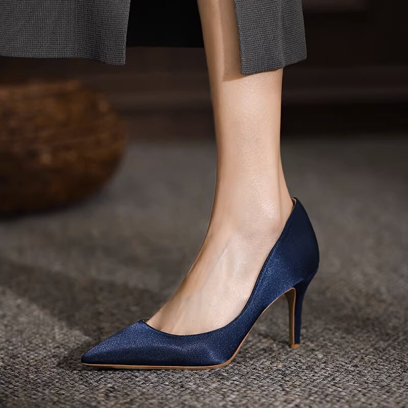 Thin-Heeled High-Heeled Shoes for Women 2025 Spring New Versatile Professional Work Shoes Shallow Mouth Pointed Toe Flats Women's Silks and Satins