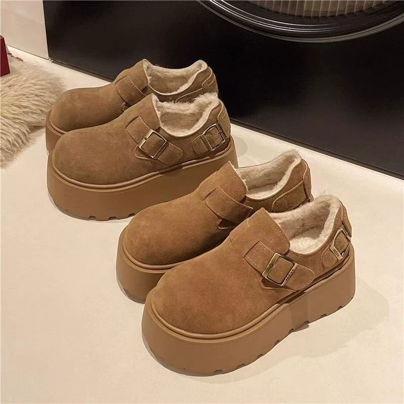 Корейская версия пуговицы и бархатные ботинки