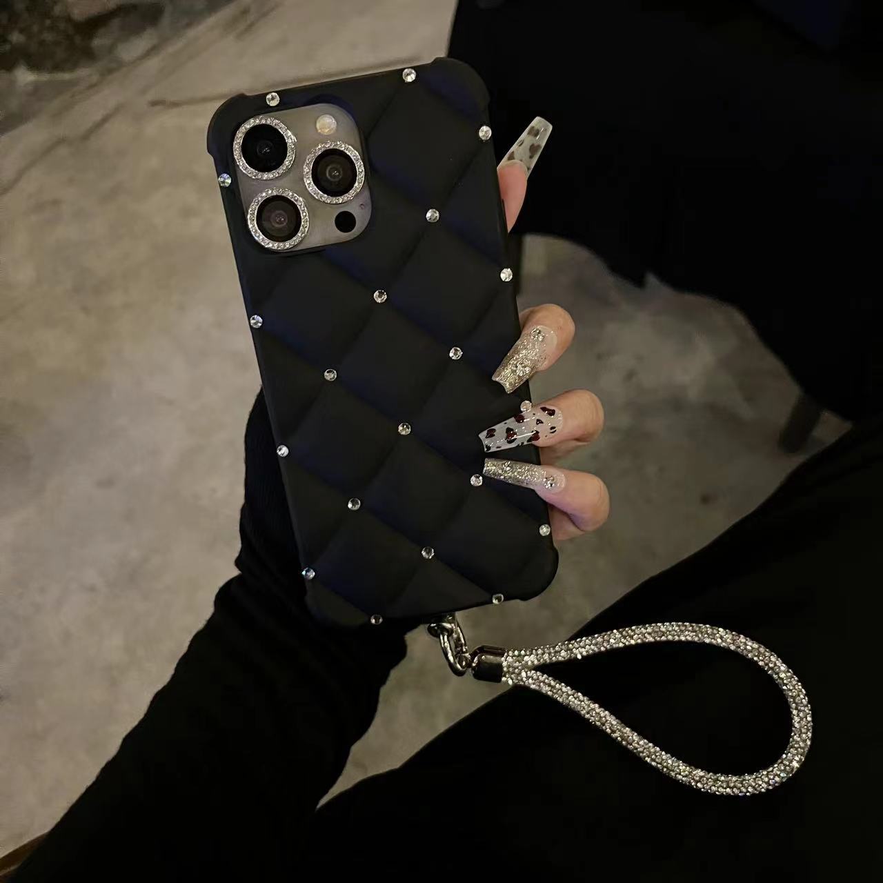 High-End Rhinestone Phone Case with a Soft Touch, Suitable for Apple 17Promax, 16Pro Protective Case, 15Pm Rhinestone Case