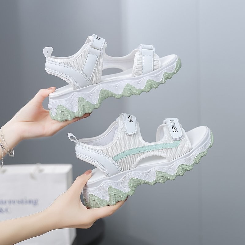 Sandalias, primavera y verano de 2025, nuevas sandalias deportivas cómodas y versátiles transpirables, zapatos de playa de plataforma de plataforma simple para mujer