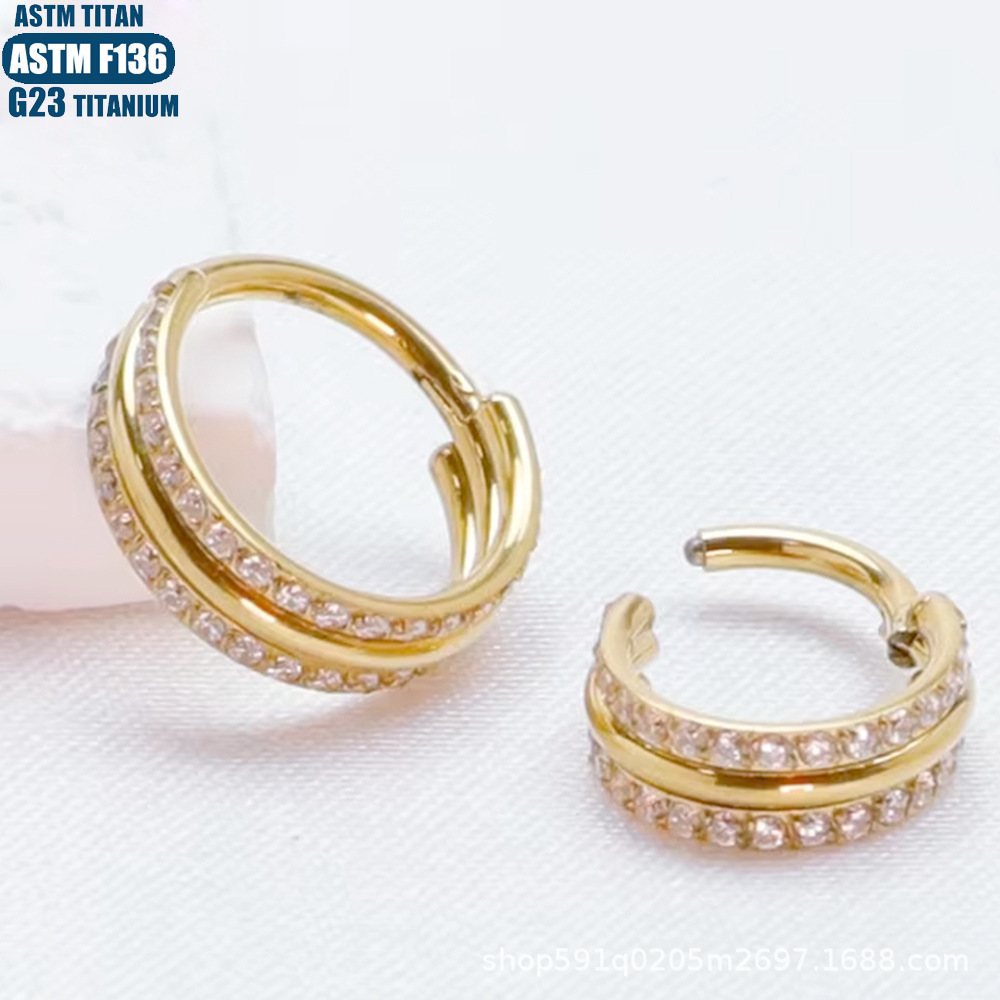 16G labret stud size and finish detail