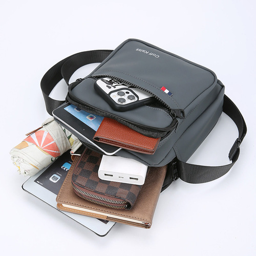 Men's large-capacity shoulder crossbody bag, casual commuting crossbody bag, multi-layer crossbody bag, men's business travel bag collection wallet
