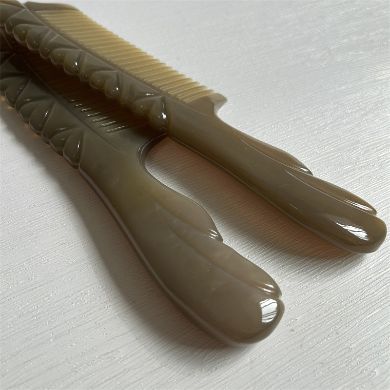Horn Comb Massage Meridian Thick Handle Hair Comb 20cm Carved Gift Comb quality and texture