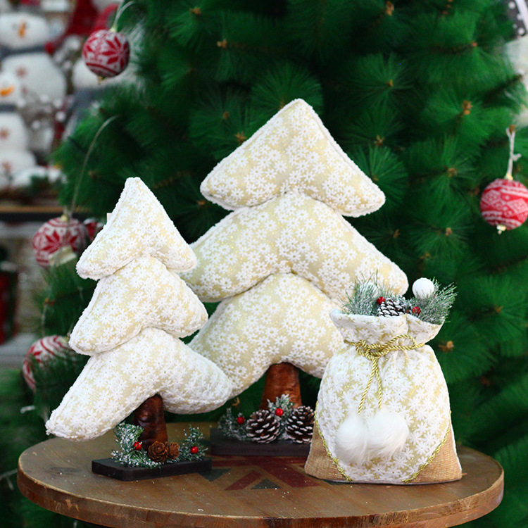 Decoraciones navideñas transfronterizas 2025 nuevas bolsas de regalo navideñas de tela adornos de escena para decoración de árboles de Navidad al por mayor.