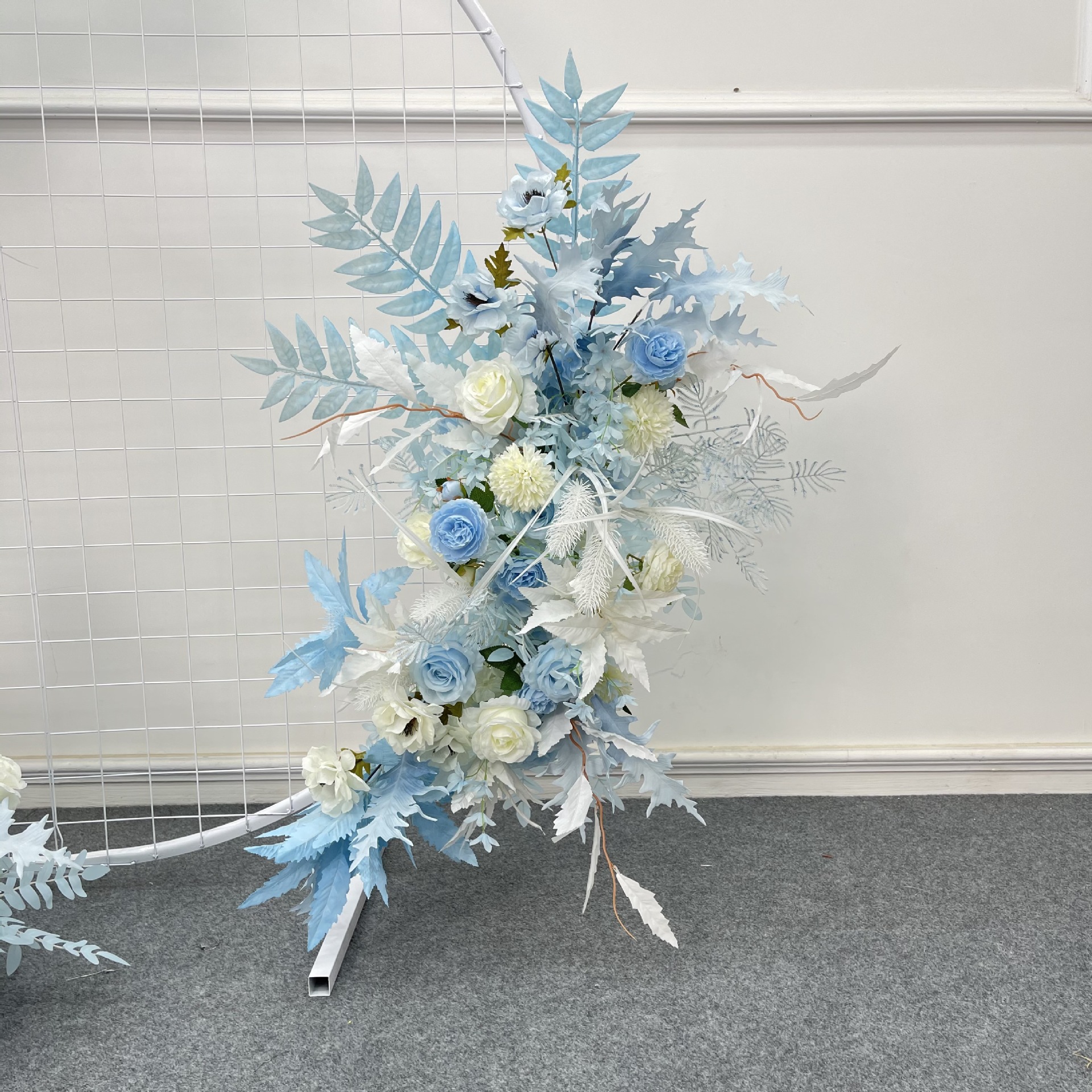 El comercio exterior de la boda flor artificial piso de la boda flor de seda apoyos de la flor de eucalipto flor artificial fila accesorios de la boda floral