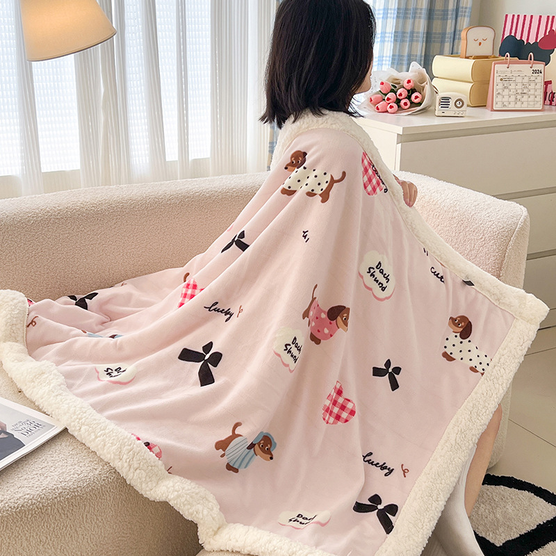 Cartoon Lamb Fleece Milk Fleece Blanket Winter Thickened Coral Fleece Children's Sofa Blanket Office Nap Blanket Cartoon Lamb Fleece Milk Fleece Blanket Winter Thickened Coral Fleece Children's Sofa Blanket Office Nap Blanket