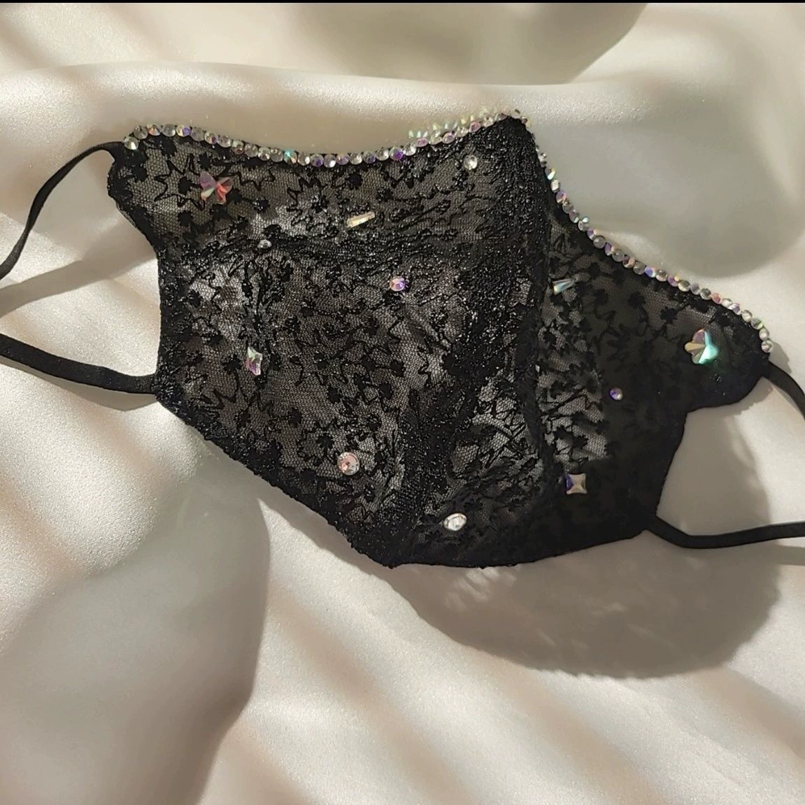 Женская якорная сеть красная с высоким значением кружева яркая алмазная бабочка маска с бриллиантами