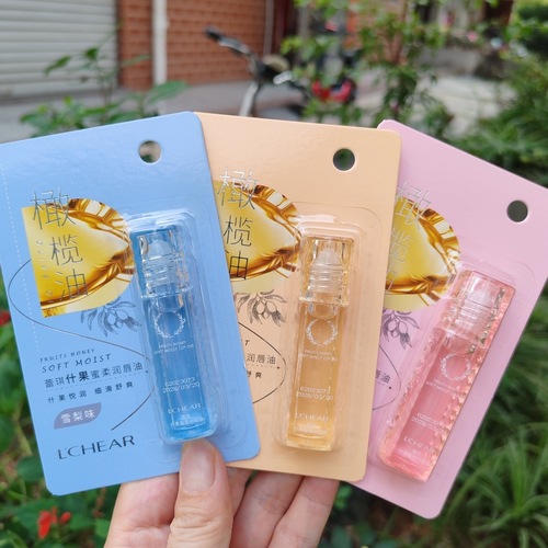 Reggie Lip Oil Fruit Honey Softening Lip Balm Roller Ball Colorless Lip Oil Hydrating and Nourishing Diminishing Lip Lines Anti-Dry Cracking Lip Care
