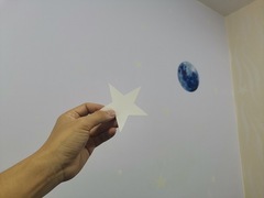 批發可撕除不留膠熒光星星宿舍裝飾貼紙牆貼房頂天花板太空夜光月