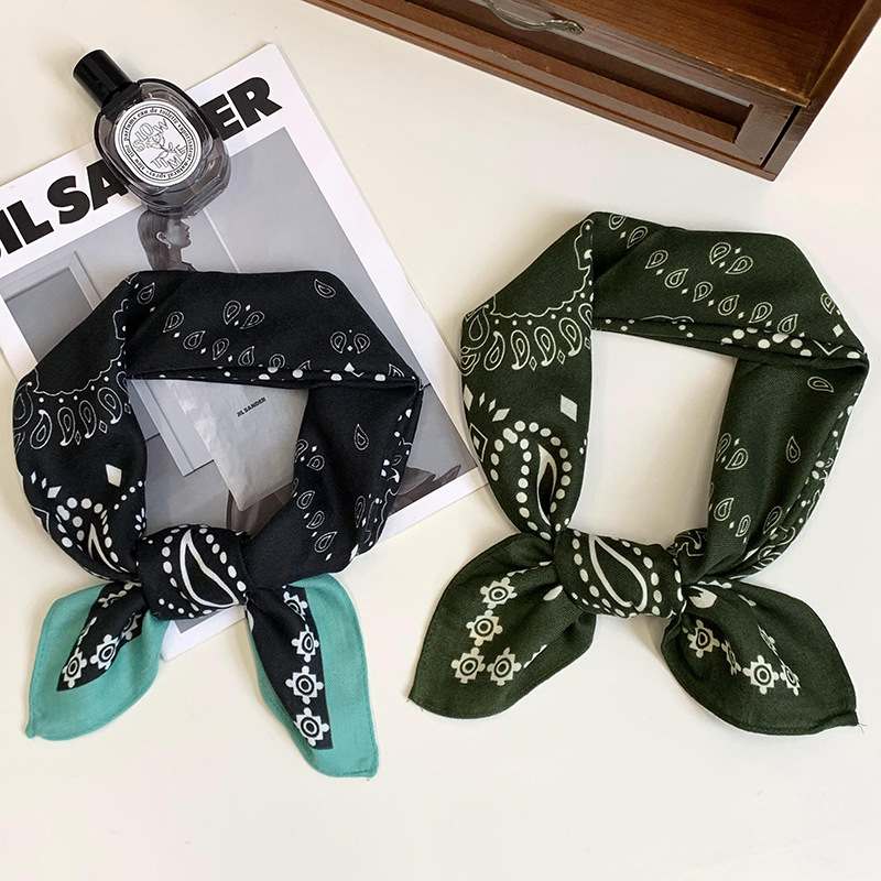 Bufandas de seda cuadrada alta sensación 2025 nuevo algodón y lino impresión coreana bufandas de pelo correa de decoración bufandas al por mayor