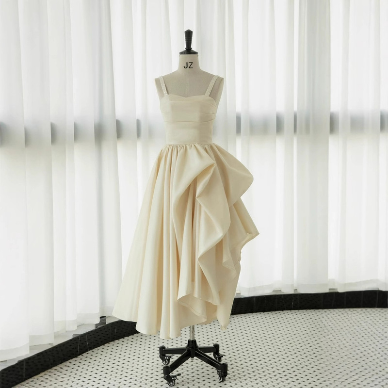 French-Style Spaghetti Strap Light Wedding Dress for Petite Women, Morning Robe, Evening Gown, Travel Photography, Irregular Hem, New Summer Model French-Style Spaghetti Strap Light Wedding Dress for Petite Women, Morning Robe, Evening Gown, Travel Photography, Irregular Hem, New Summer Model