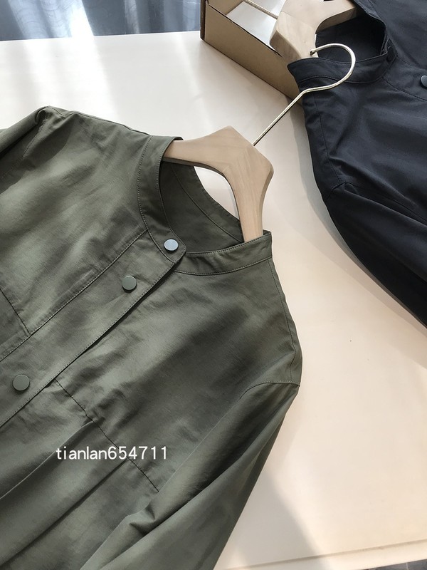 味道很正，很设计师！！日系立领微阔夹克捏褶休闲短款小外套秋季|undefined