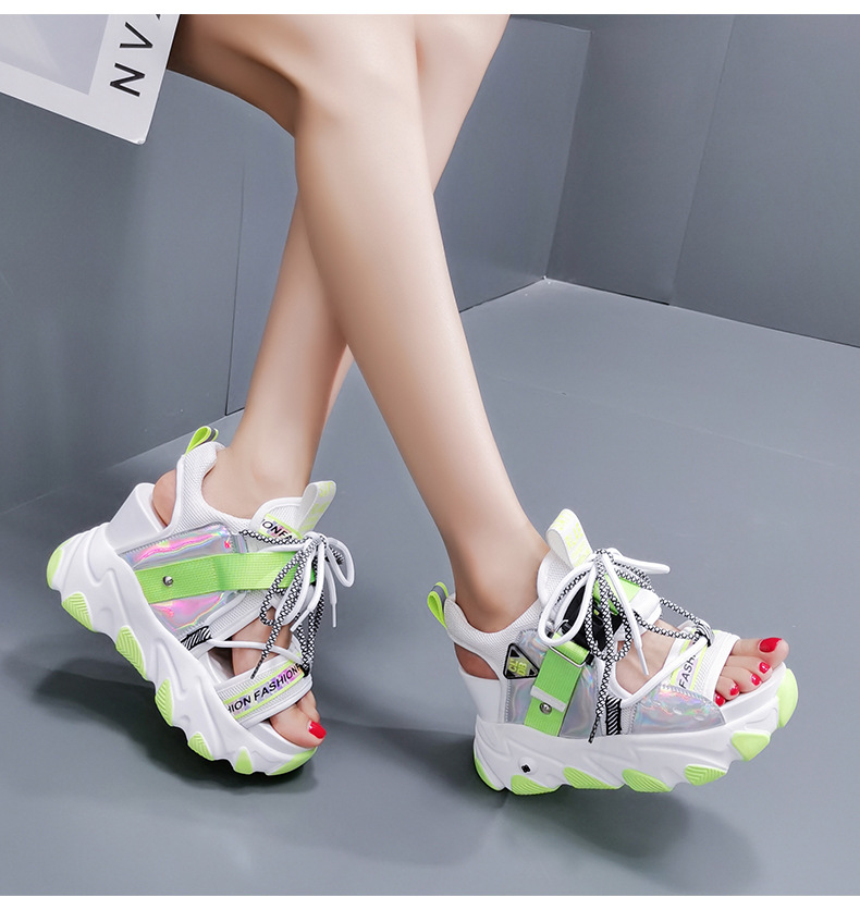 Damenschuhe 2024 Sommer Plateauriemen Low Top PU Plateausohle Fischmaul Colorblock Lässige Sandalen mit Keilabsatz_voghion.com