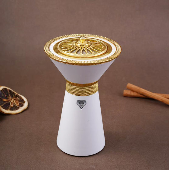 Factory direct wholesale portable aromatherapy machine Middle East simple style aromatherapy machine USB handheld charging aromatherapy machine