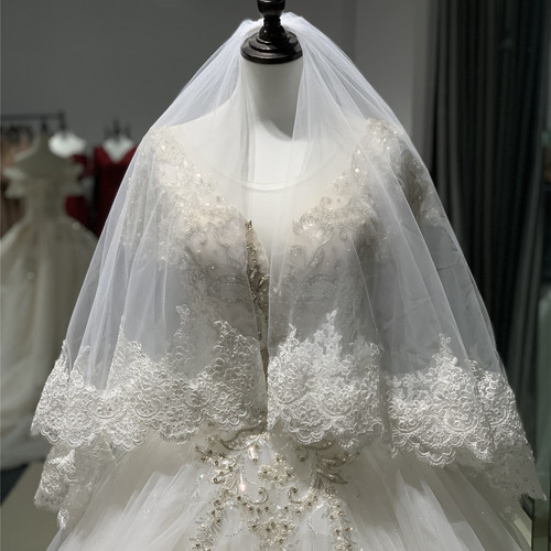 Foreign trade manufacturers wholesale wedding veil white two-layer sequin lace wedding veil European and American bridal headwear
