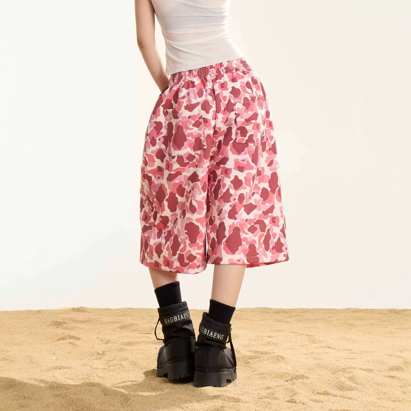 American-style street pink camouflage elastic waist wide-leg cropped pants for women, new summer casual versatile loose sports shorts