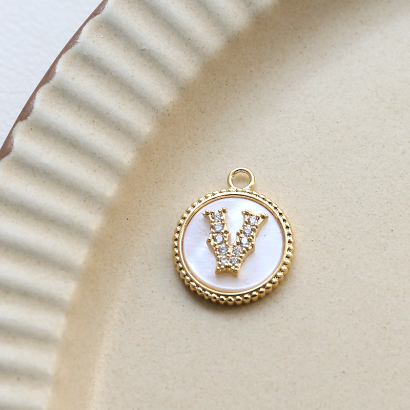 3g Weight Shell, Zircon Inlay Material Charms, Jewelry Accessories Classification 1 Piece Quantity Copper Material Round, Letter Pattern Plating, Inlay Design Simple Style Style 1 Piece Copper Shell Zircon Round Letter 28