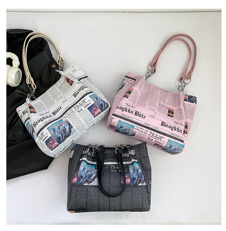 Women's Large Pu Leather Newspaper Streetwear Square Zipper Shopping Bags display picture 2