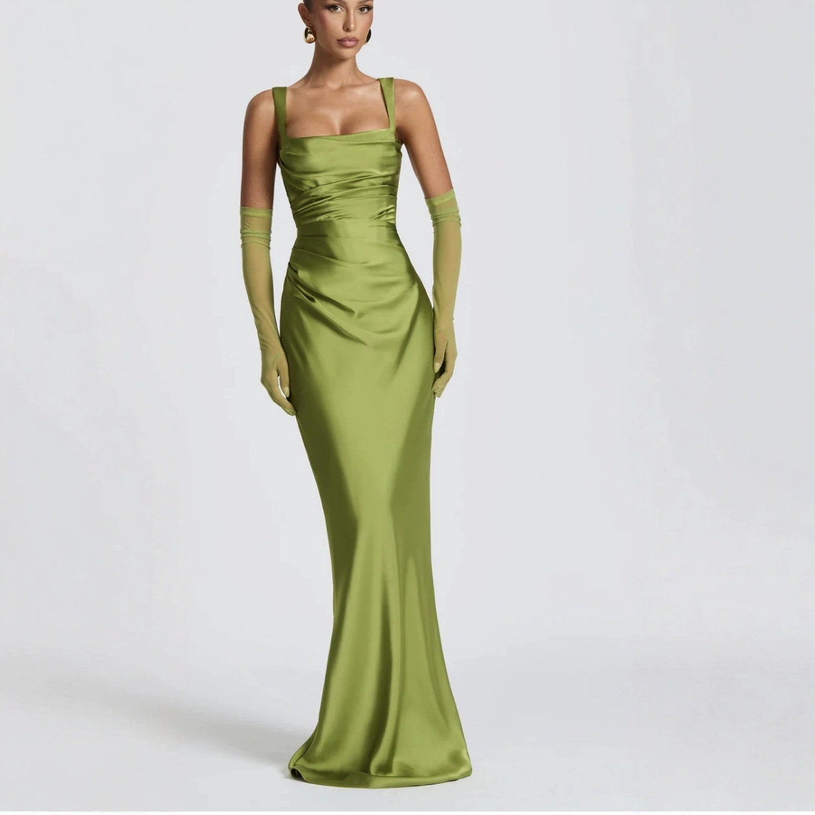 Robe moulante sexy sans manches pour femme – Robe mini à bretelles, coupe ajustée, couleur unie, idéale pour les sorties en boîte, les rendez-vous galants et les soirées (S-XXL)_voghion.com