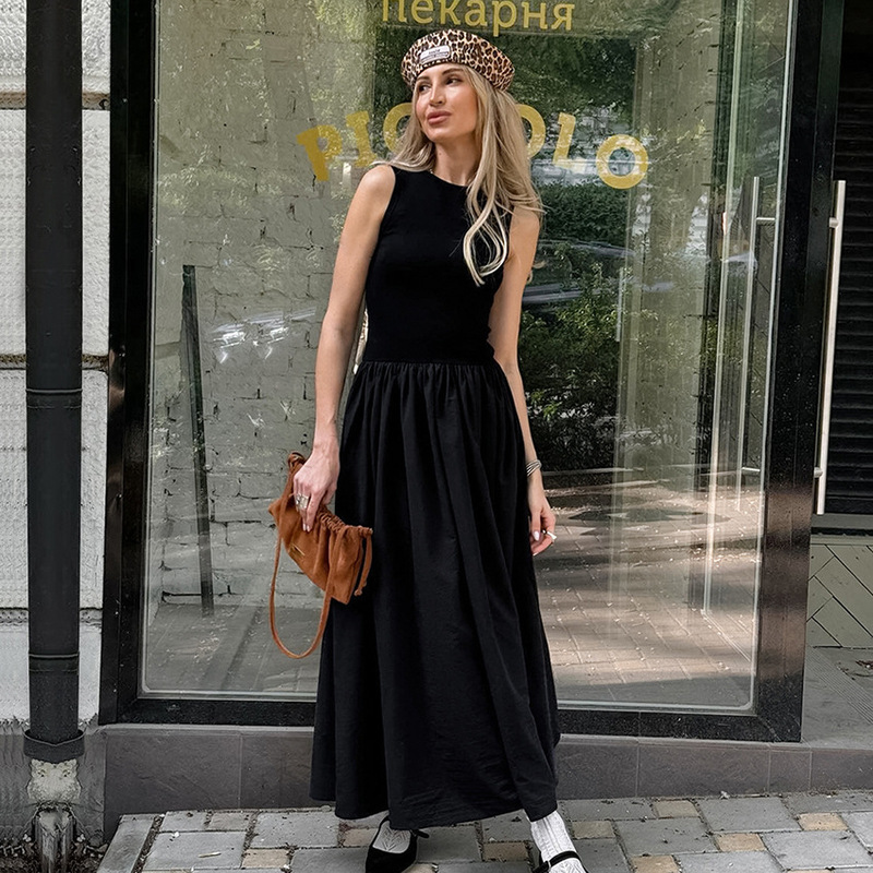 European and American Retro Hepburn-Style Little Black Dress 2026 Spring Knitted Base Dress with Waist-Cinching Inner Layer Long Dress Tank Dress