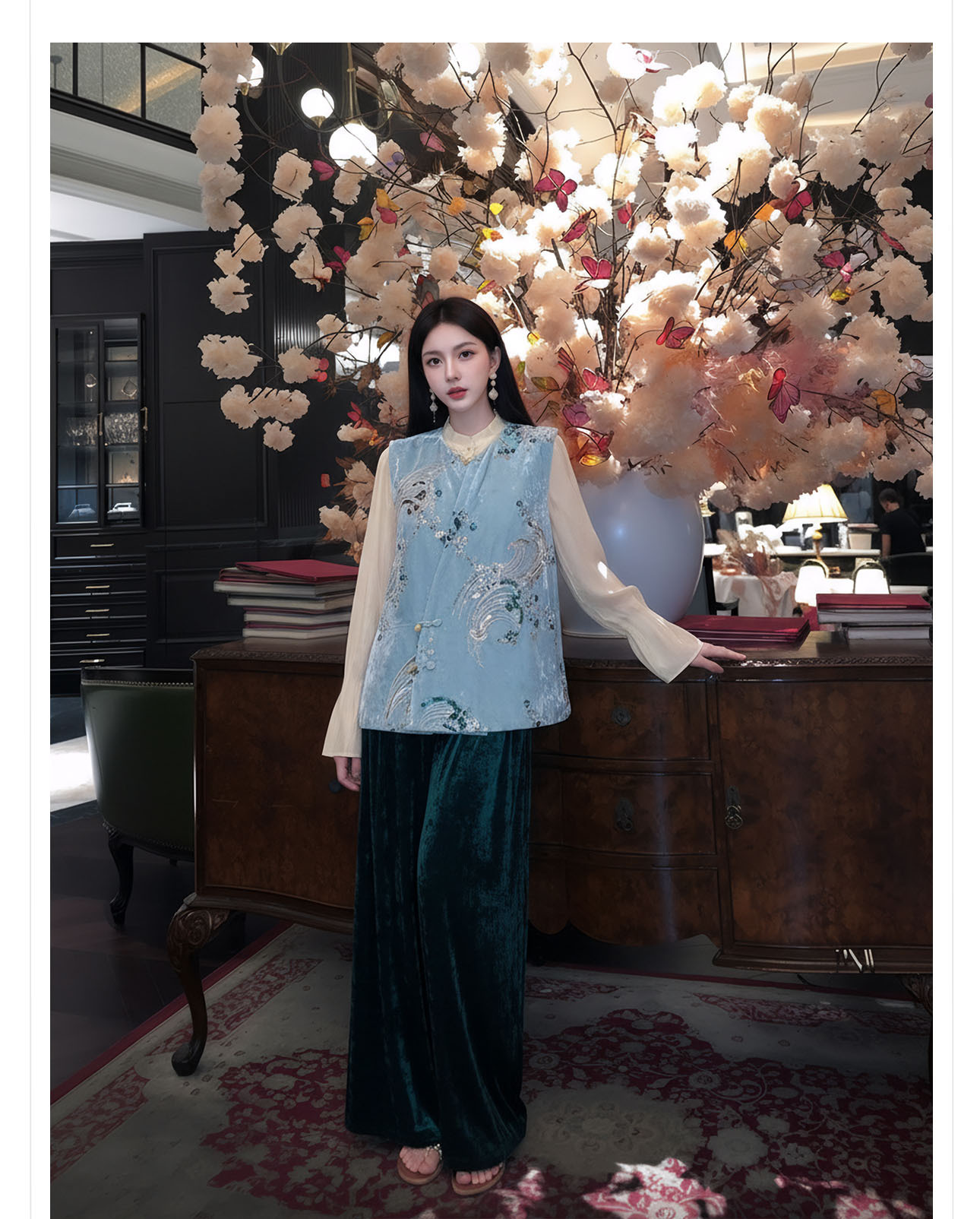 Áo gile cổ lọ nữ phong cách Trung Hoa mới, thêu đính cườm họa tiết nổi bật — xanh lam chi tiết 10