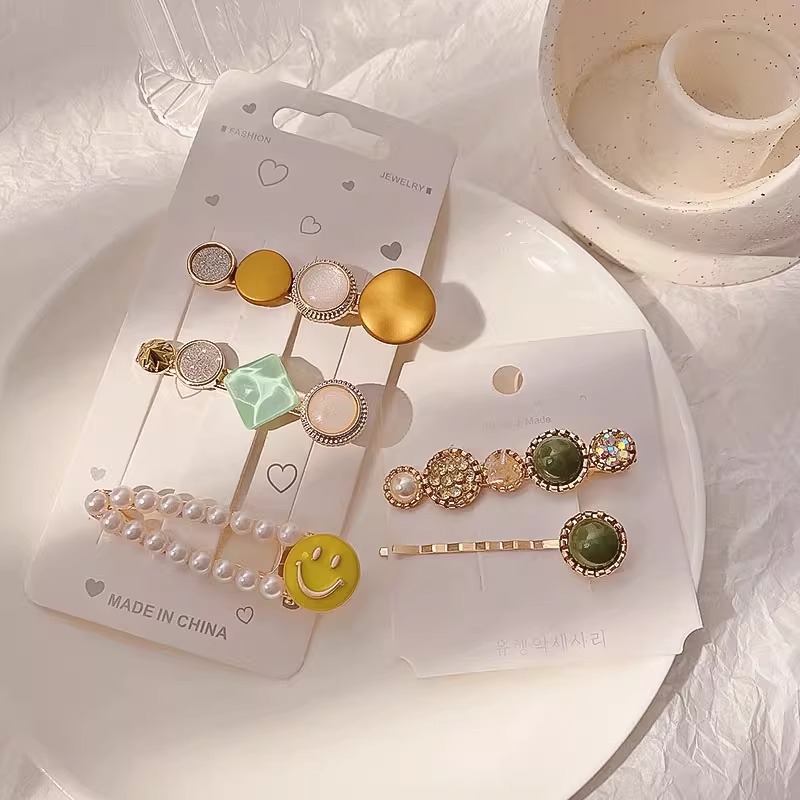 2024 Nueva horquilla de felpa de las mujeres Japonés lindo lado Celebridad de Internet clip lateral horquilla peludo pequeño clip tocado accesorios para el cabello