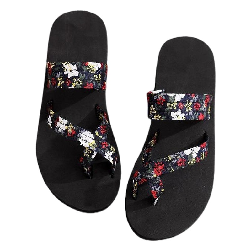 Chanclas de las mujeres zapatillas de verano al aire libre Hogar de las mujeres estilo coreano estudiante de moda casual todo-juego al por mayor Nuevo