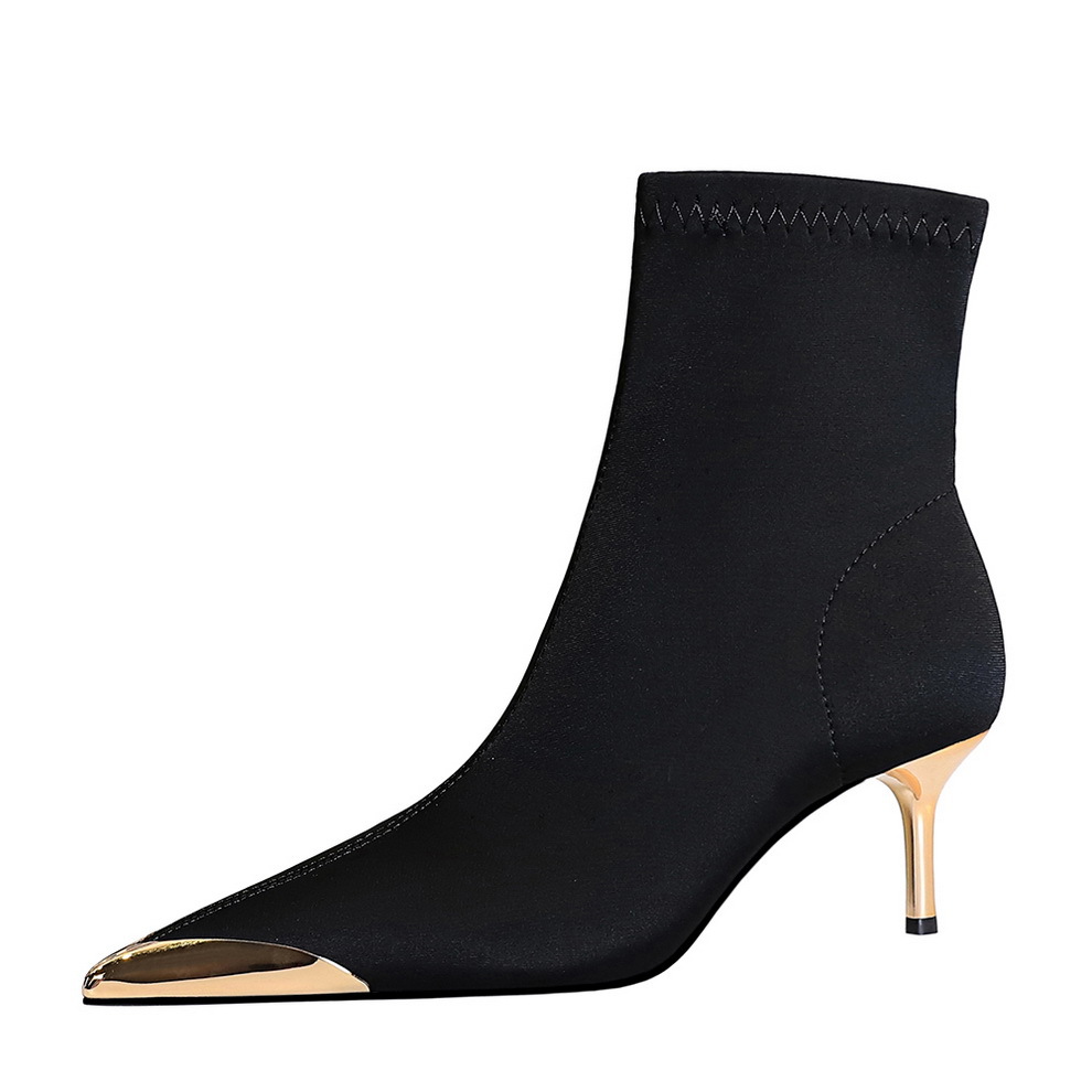 319-A13 Banquet Women's Boots Style Fashionable and Sexy Show off Thin and Thin Heels Silk Metal Pointed Short Boots Short Boots