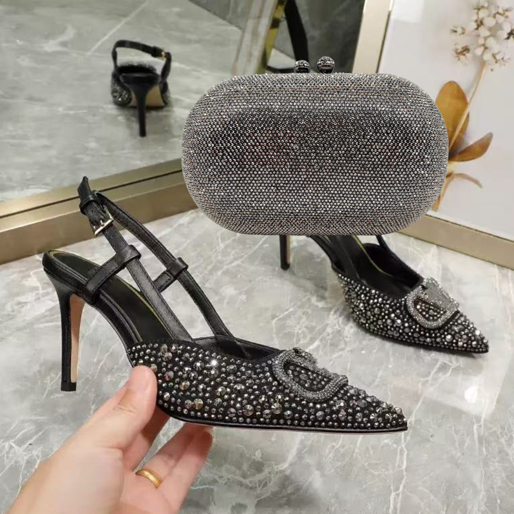 Zapatos de diseño italiano de verano nuevo super仙 diamante punta sandalias de talón alto banquete de boda