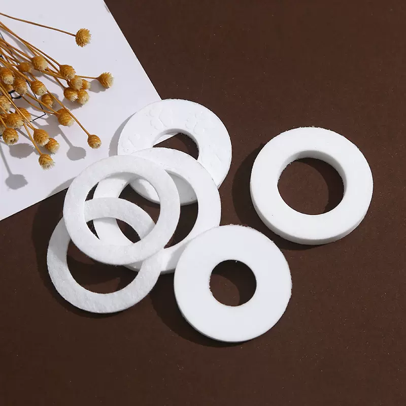 固体香薰棒出风口香水夹替换装汽车香膏补充棒芯扩香PE香车用提神