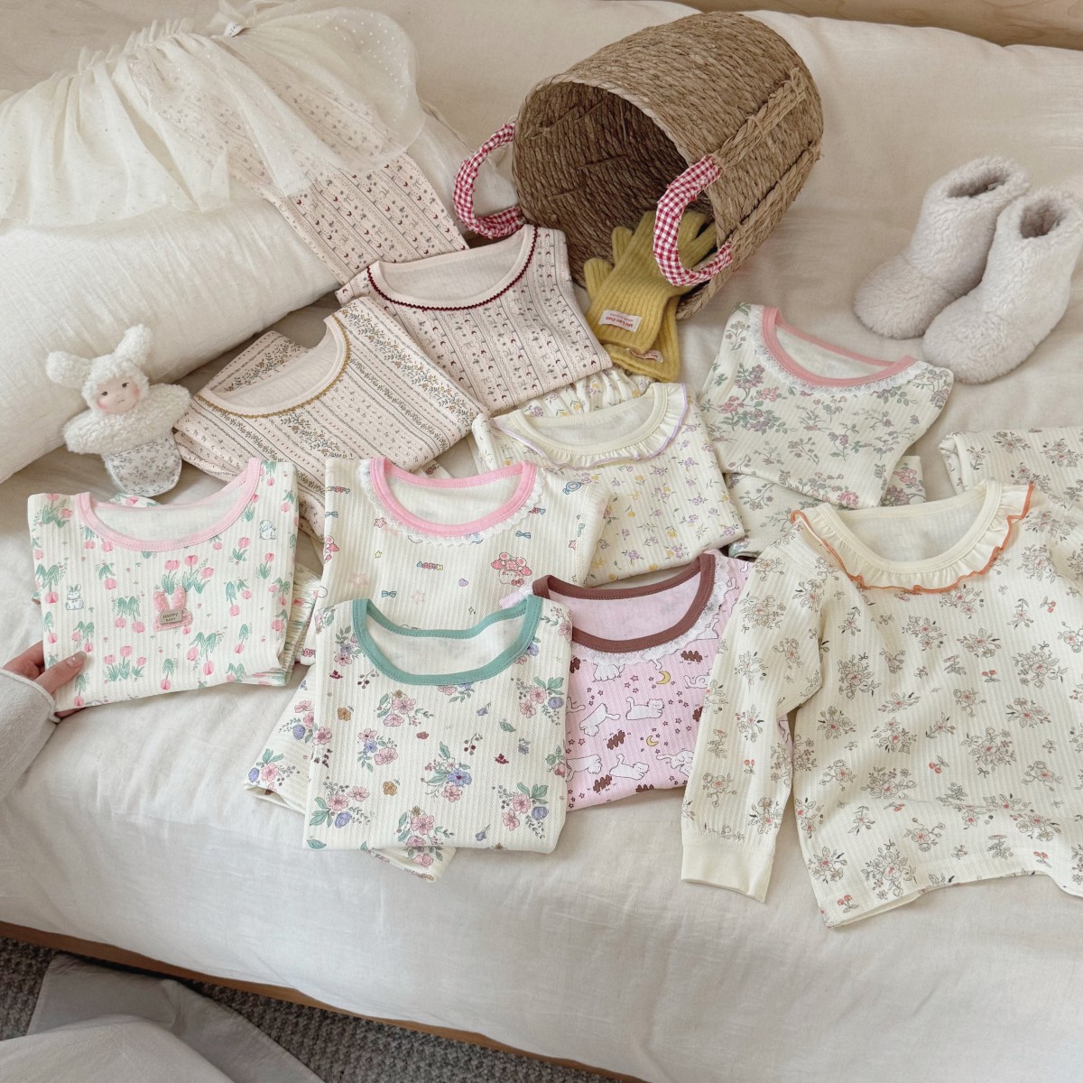 Pantalones de otoño para niños sin hueso 240g engrosado abrigo de otoño para bebés sala de calefacción pijamas de algodón invierno ropa para el hogar