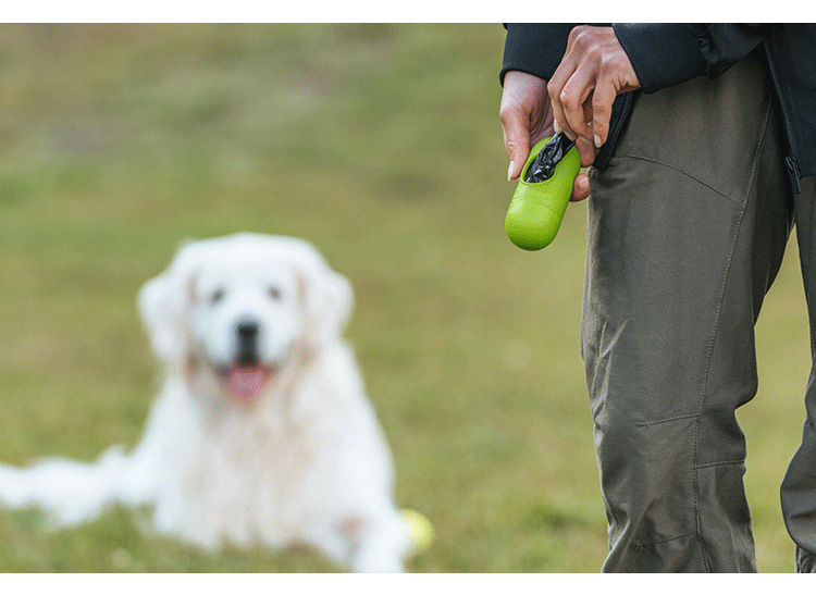 Dog Portable Pooper Scooper Hanging Pet Garbage Bag display picture 1