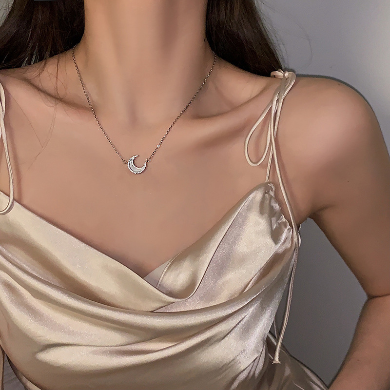 1053#풀 다이아몬드 초승달 목걸이