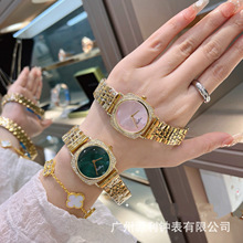 �羳���l�ڼ��荈A�P䓎��r��Ů���ֱ����QԴ�^���Sվ��؛���uͨ