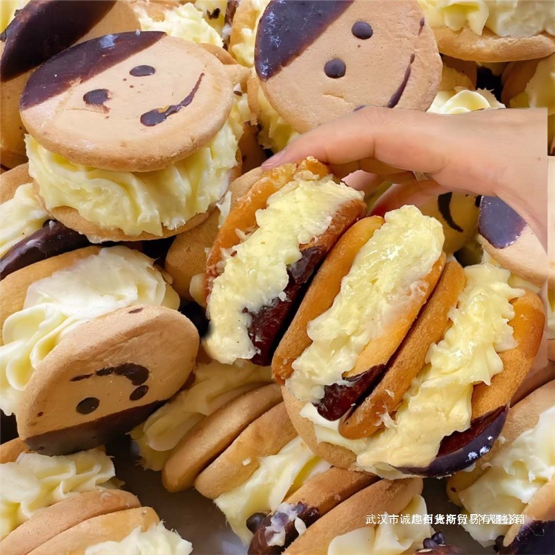 老式糕点传统面包河南整箱夹心巧克力怀旧娃娃脸奶油笑脸蛋糕儿时