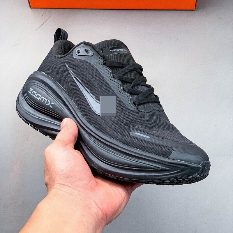 Putian Shoes High Quality Vomero Plus Running Shoes Men Women Breathable Plaid Shock-Absorbing Running Shoes Thick Sole Heighten