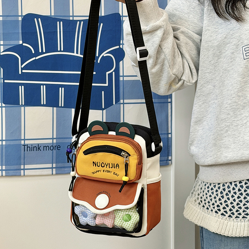 2026 nuevo paquete de niños de estilo extranjero de dibujos animados de dopamina bolsas de dolor pequeñas y ligeras bolsas de viaje de primavera para niños y niñas