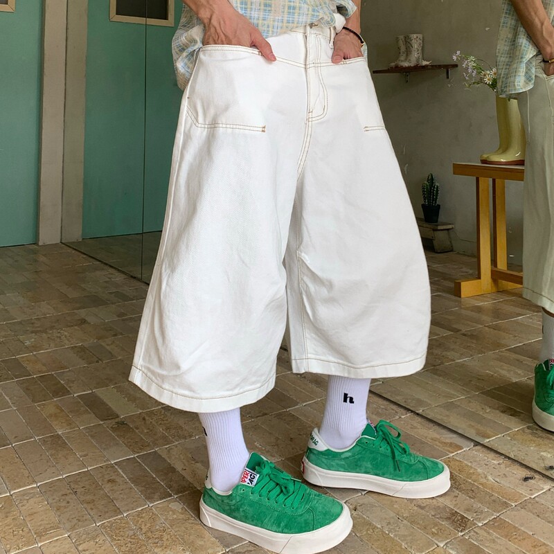American-Style Trendy Retro Washed Simple Jeans with a High-End Feel, Loose Workwear Niche White Cropped Pants for Men and Women