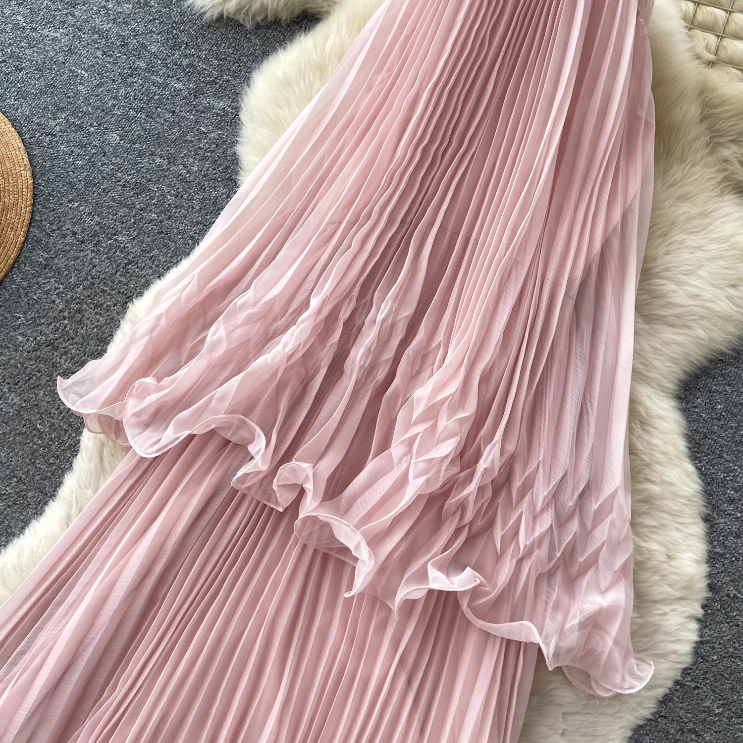 French Style Women's Halter Neck Dress Sleeveless Sweet Youthful Pleated High Waisted Cake Skirt Long Summer Fairy Vacation Dress_ecoleips.com