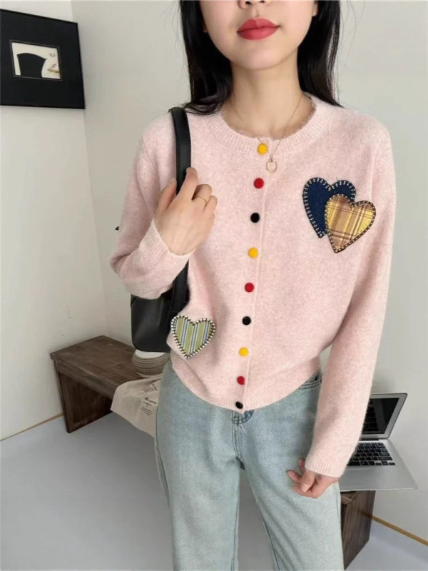 2025春装新款女装毛衣女韩系圆领爱心彩扣长袖针织开衫女宽松上衣|undefined
