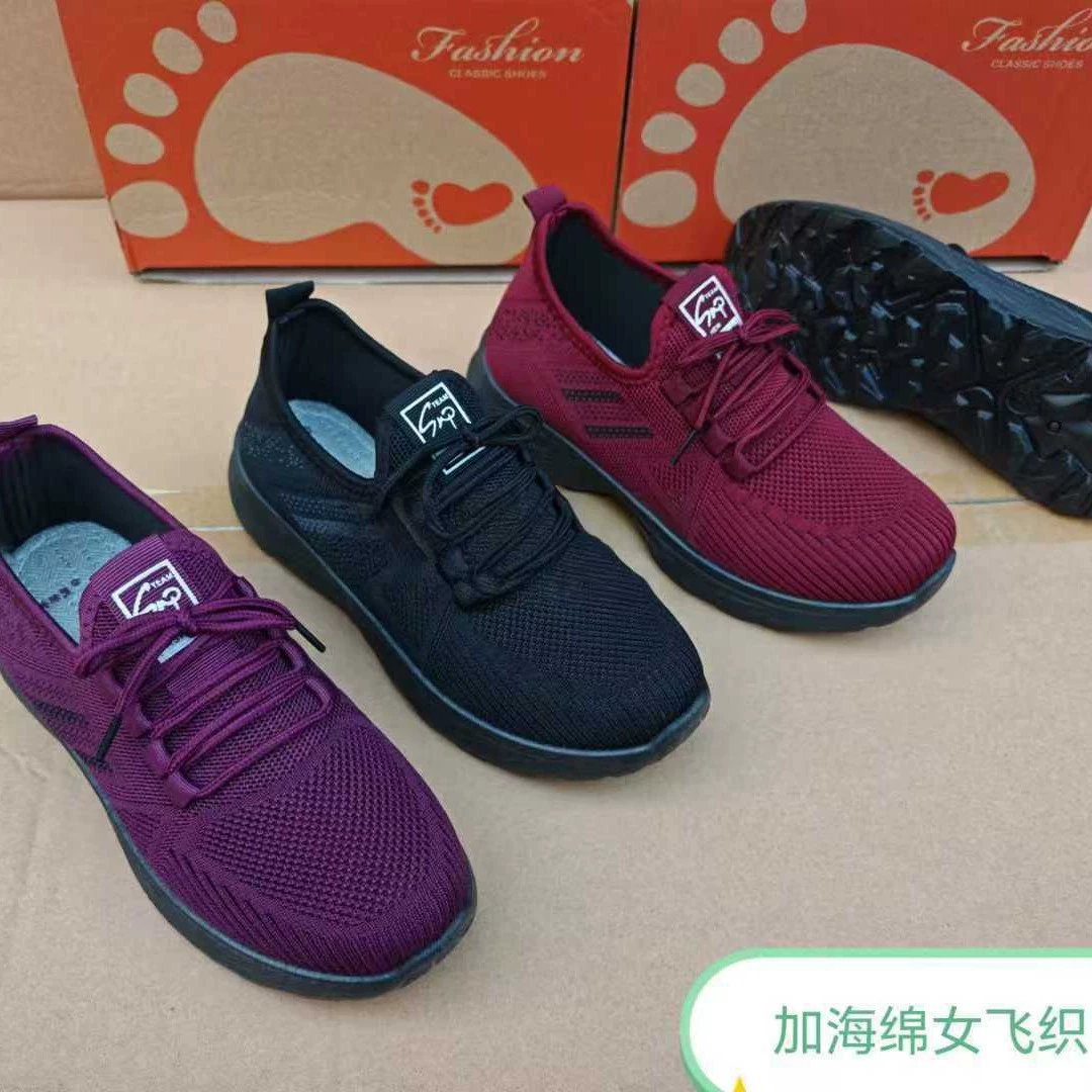 Весна и осень Old Beijing Тканевая обувь Оптовая Женская повседневная спортивная обувь Обувь для матерей на плоской подошве Обувь для рынка