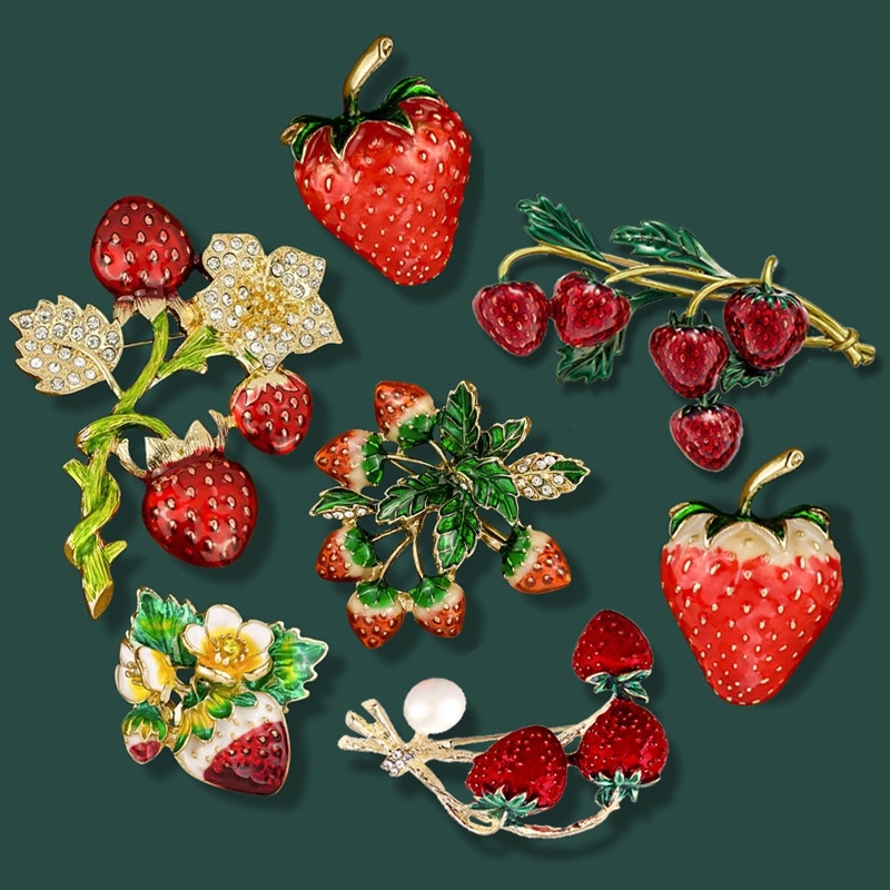 New fashion strawberry enamel brooch exquisite retro drops Ollie fruit series corsage badge in stock wholesale