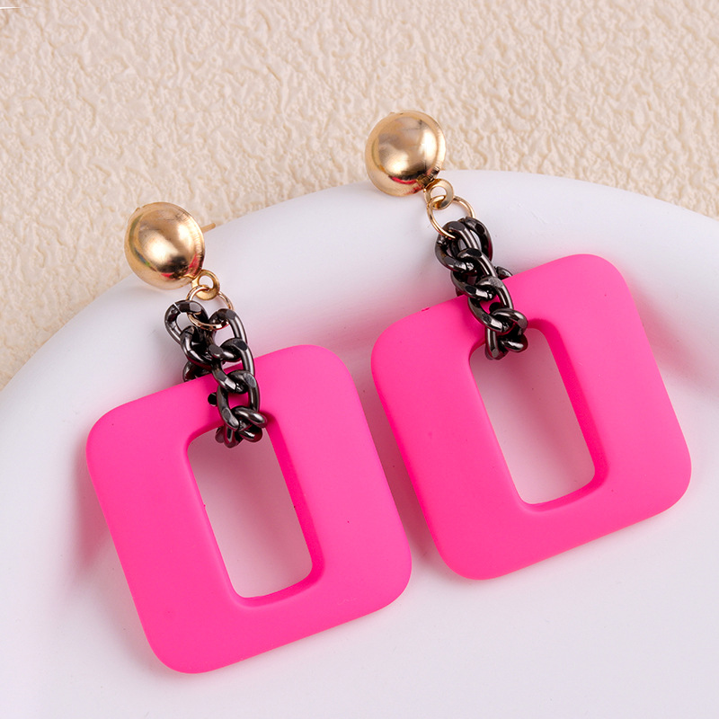 Aretes cuadrados exagerados pernos acrílicos europeos y estadounidenses diseñados con cadenas esmeriladas retro simple pendientes joyas para orejas mujeres