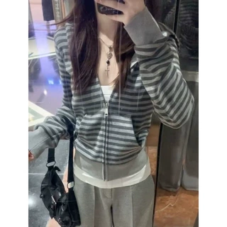 条纹韩系长袖卫衣拉链连帽开衫短款外套秋季新款修身收腰上衣