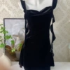 Black, velvet, lifting effect