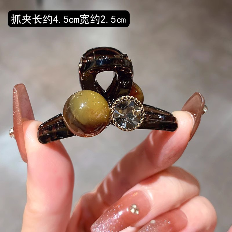 軽くて高級感のある小さな香りのパール椿クリップ 2025年新作後頭部の髪の量が少ないためのハーフタイヘアピン シャーククリップ|undefined