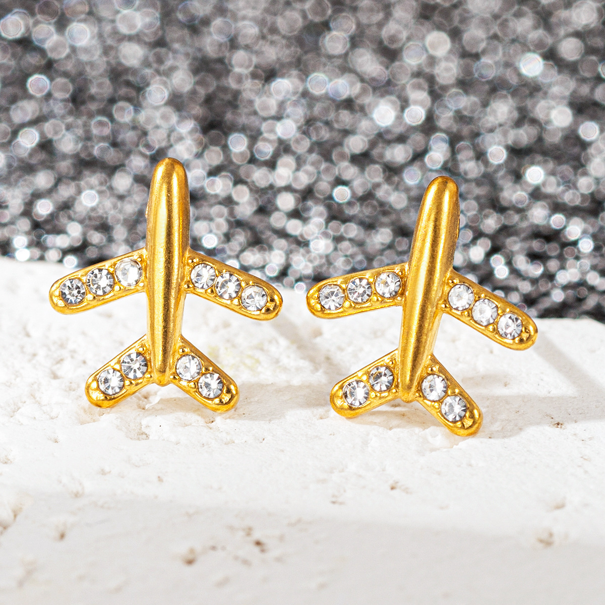 5g Weight 304 Stainless Steel Ear Needle Material 18K Gold Plated Plating Material Ear Studs Classification 1 Pair Quantity Daily Occasion Titanium Steel Material U Shape, Four Leaf Clover, Heart Shape Pattern All Seasons Season Women's Gender Elegant Style 1 Pair Elegant U Shape Four Leaf Clover Heart Shape Titanium Steel 18K Gold Plated Ear Studs 15